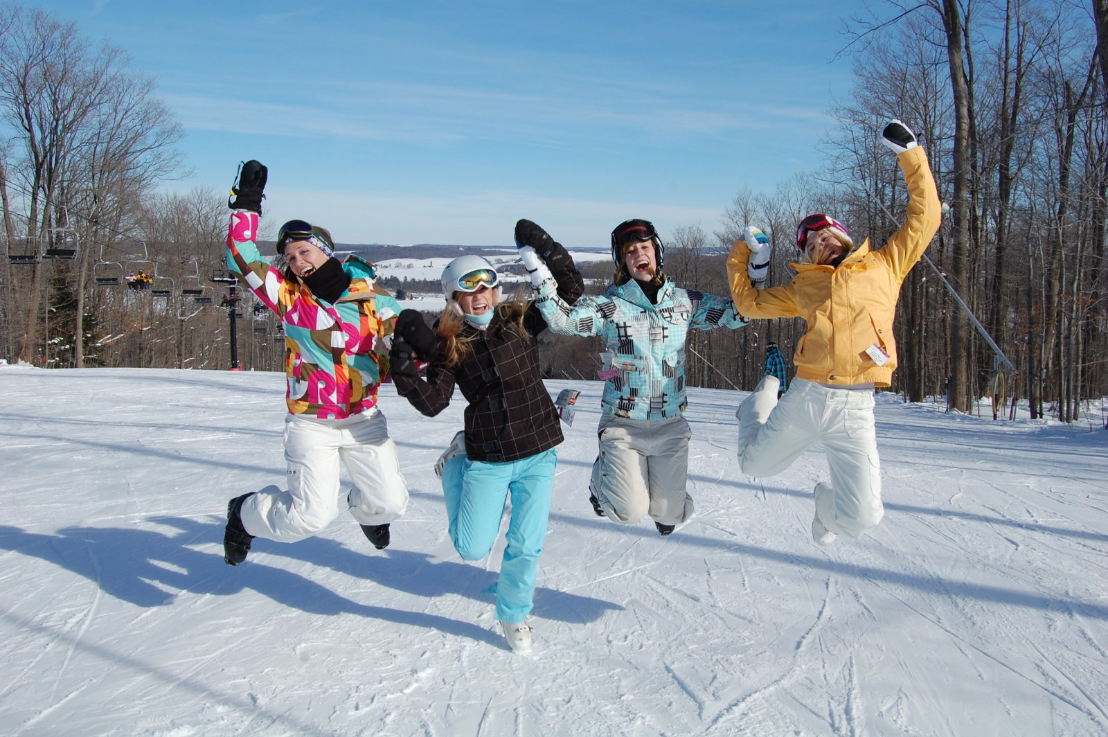 Peek 'n Peak Winter jumping women